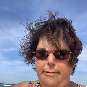 Meet your Posher, Robin